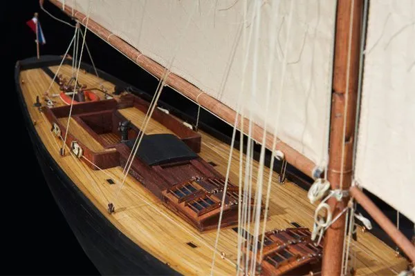 maquette de bateaux authentique