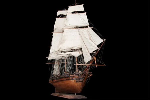 LA CORVETTE 1811 Maquette de bateau