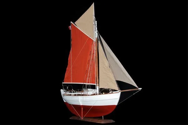 maquette de bateau authentique kurun Le village